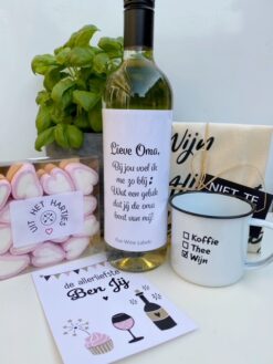 Liefste Moederdag Pakket met fles wijn, emaille mok, katoenen tas, spekjes en kaart