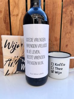 Wijnzot Pakket, een fles wijn met grappig wijnetiket plus een tas en mok met wijnquote