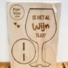 houten wijnglas kaart wijntijd, een kaart en cadeautje ineen